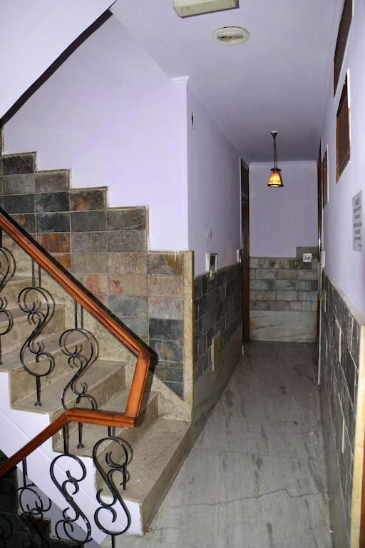 Yes Please Guest House Нью-Дели Экстерьер фото